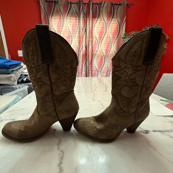 Very Volatile Women's Western Boots - Picture 2 of 10
